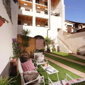 Bougainville Apartment