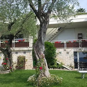 Jane's Dream Apartment