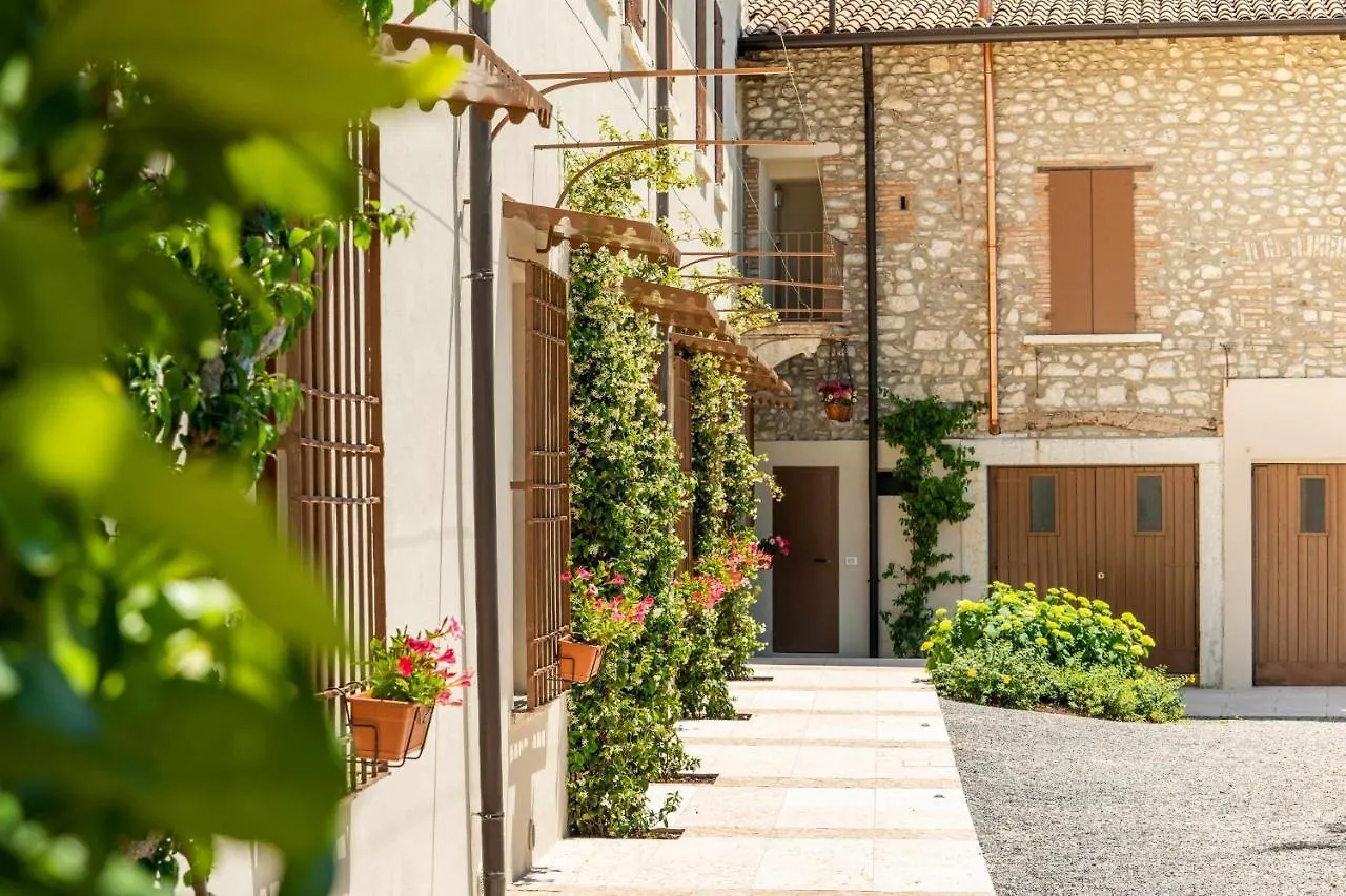 Palazzo Trevignane Appartamento La Saletta Verde San Felice del Benaco 0*,